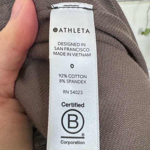 Athleta Farallon camo joggers 0 - Picture 5 of 6